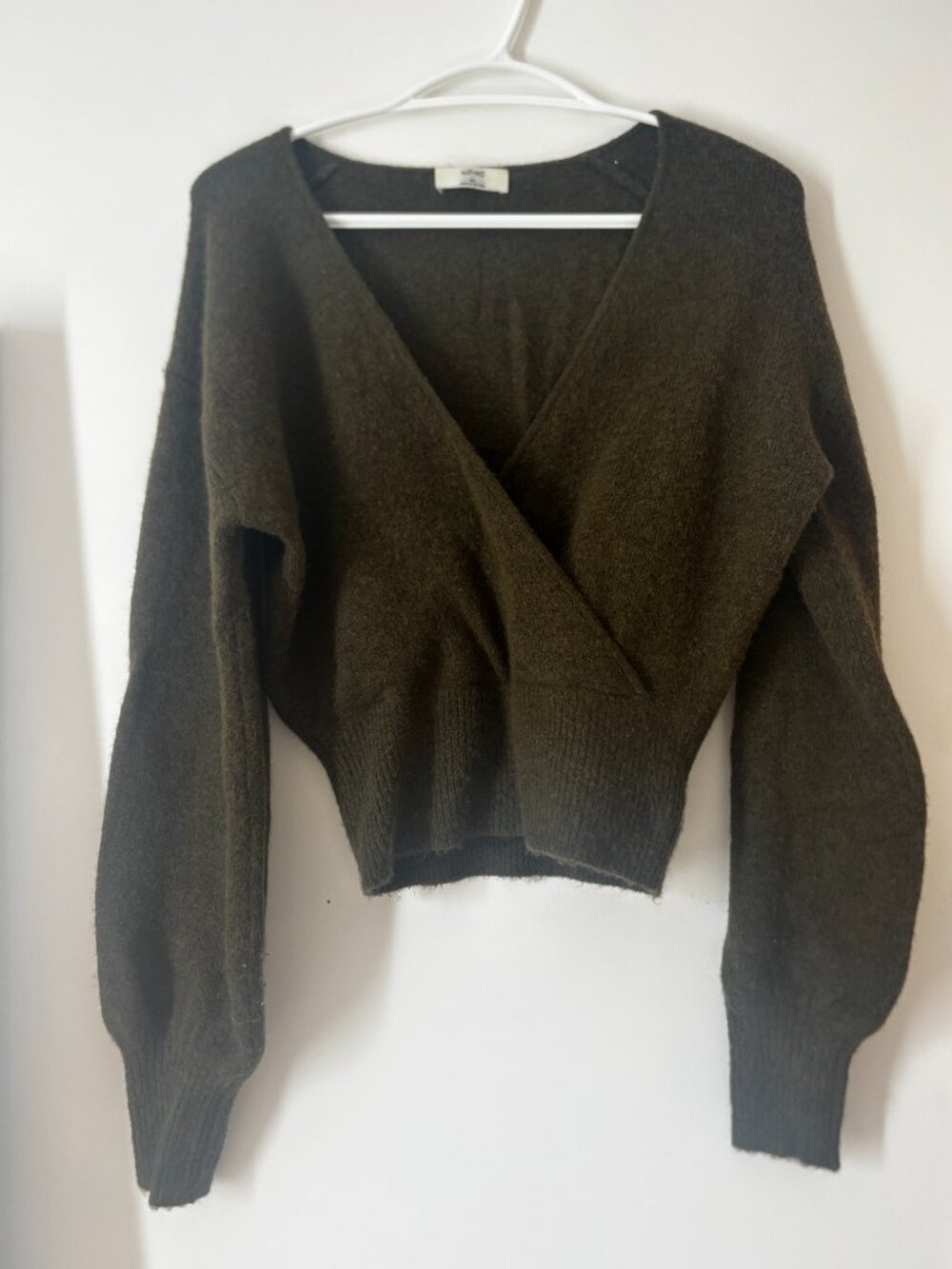 Aritzia Wilfred Dear Sweater